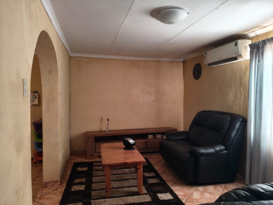 3 Bedroom Property for Sale in Mogwase North West